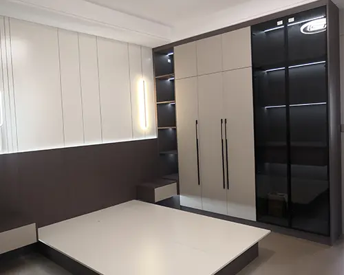 How to clean a wooden wardrobe