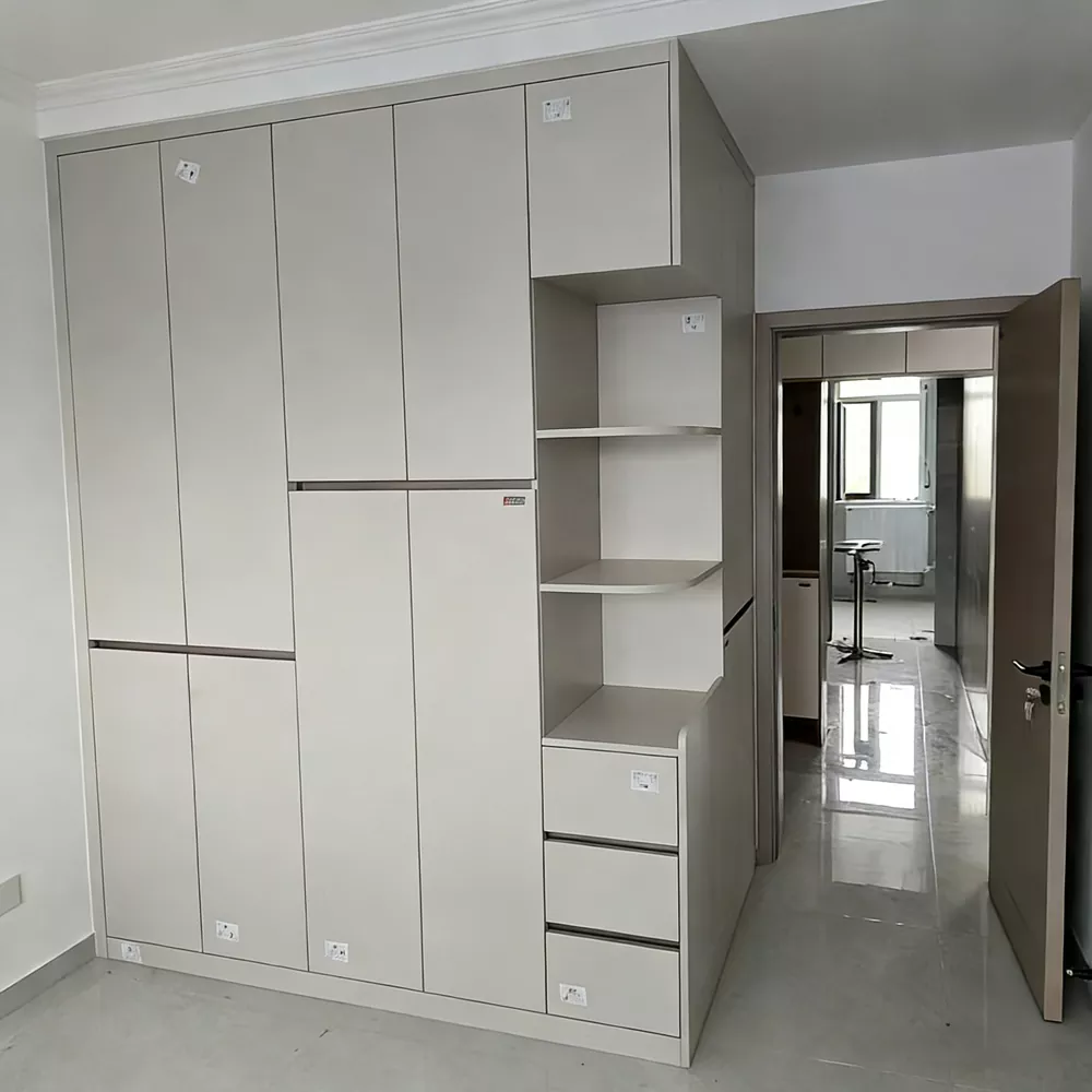 Fragrant Cedar Wood Wardrobes