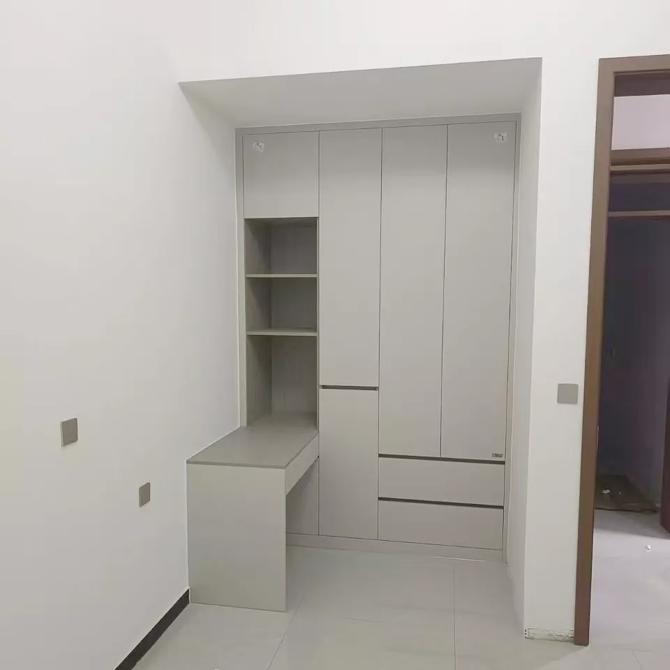 Fragrant Cedar Wood Wardrobes